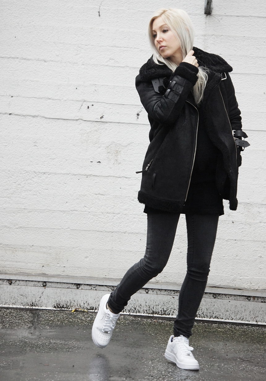 Nike Air Force 1 Low Damen Angezogen Nike Air Force 1 Low Damen Angezogen